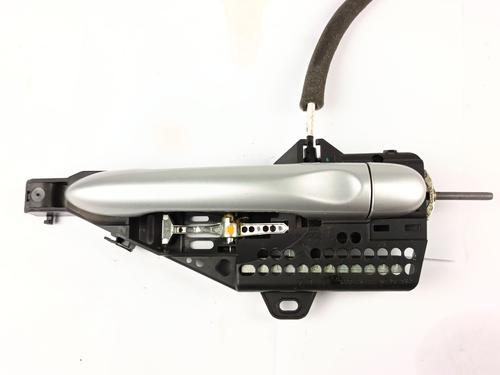 Used Rear left exterior door handle RENAULT CAPTUR I (J5_, H5_) 1.5 dCi 90 (J5N4, J5M5, J5MW, J5M6, J5AL, J5AJ) (90 hp) 28624018