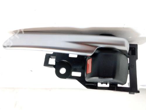rear-left-interior-door-handle-toyota-corolla-saloon-_e21_-6927402190-2019-18407936 main image