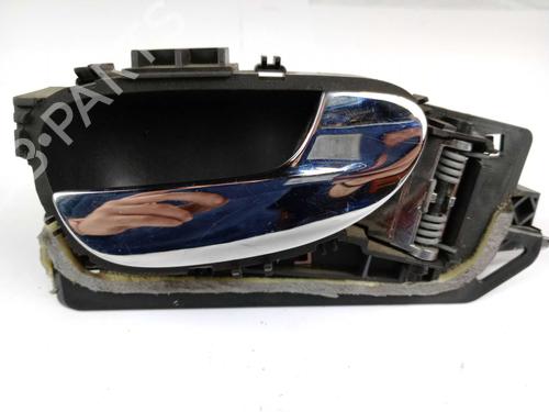 Used Front right interior door handle Front right interior door handle 17555137 17555137