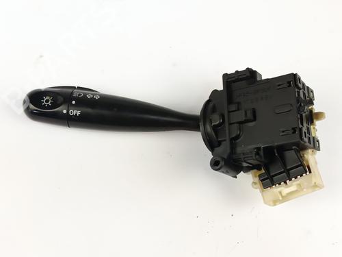 Used Headlight switch Headlight switch TOYOTA YARIS (_P1_) 1.0 (SCP10_, SCP10R) (68 hp) 33469845 33469845