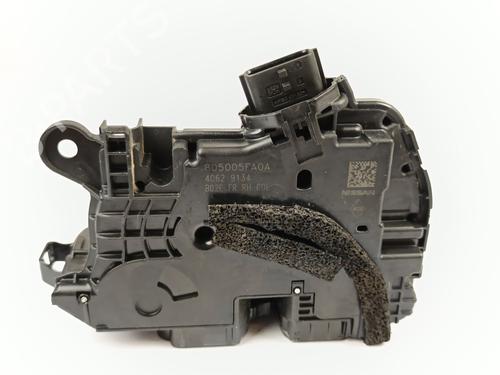 Front right lock NISSAN MICRA V (K14) 1.0 IG-T | BP26557136C97