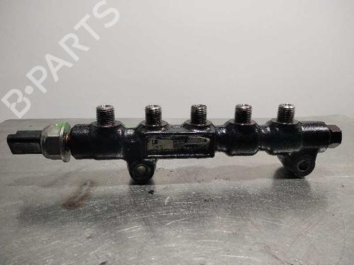 Used Injection rail Injection rail 10179136 10179136