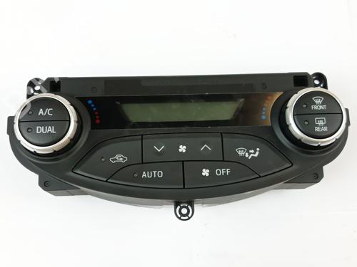 Used Climate control TOYOTA YARIS (_P13_) 1.5 Hybrid (NHP130_, NHP130) (101 hp) 28514896