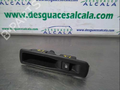 Used Left rear window switch Left rear window switch RENAULT LAGUNA III (BT0/1) [2007-2015] 10959207 10959207