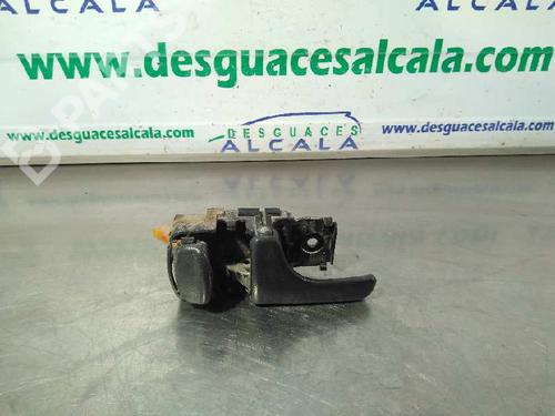 Used Front left interior door handle NISSAN TERRANO II (R20) [1992-2007]  10751477
