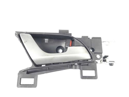 Used Front right interior door handle Front right interior door handle 17570939 17570939