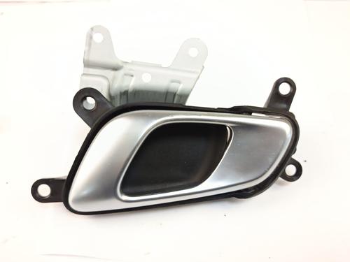 venstre-fortil-invendig-handtag-kia-xceed-cd-2019-31838083 main image