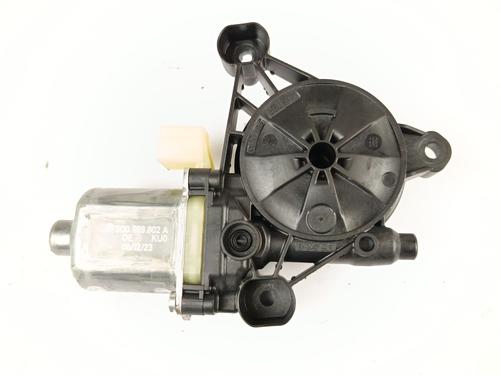 Used Left front window motor VW T-ROC (A11, D11) 2.0 TDI (150 hp) 29595410
