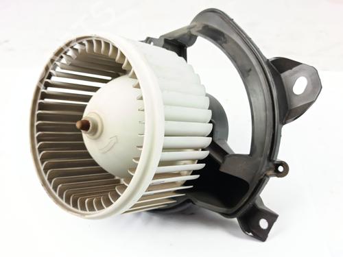 Used Heater blower motor OPEL CORSA E (X15) [2014-2025]  30271474