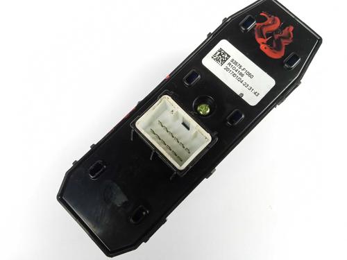Used Right front window switch Right front window switch KIA SPORTAGE IV (QL, QLE) 1.7 CRDi (116 hp) 13038854 13038854