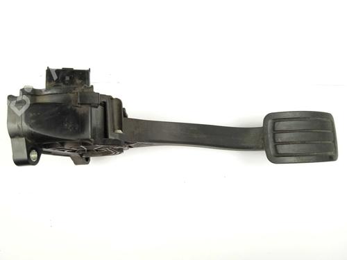 Pedal Pedal CITROËN C4 Picasso II 1.6 BlueHDi 120 (120 hp) 17568052 17568052