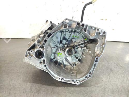 manual-gearbox-renault-megane-iv-hatchback-b9amn_-tl4367-manual-6-velocidades-2015-12236195 main image