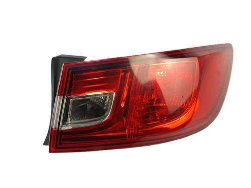 right-taillight-renault-clio-iv-bh_-2012-2013-2014-2015-2016-2017-2018-2019-2020-2021-39094349 main image