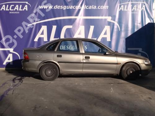 Used Parts OPEL VECTRA B (J96)    1066346