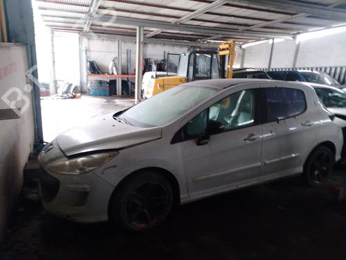 Left headlight PEUGEOT 308 I (4A_, 4C_) 2.0 HDi | BP32249797C28