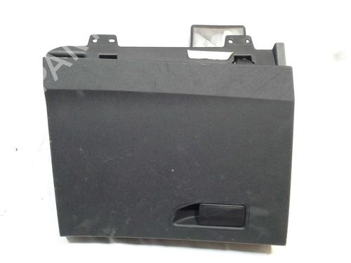 Used Glove box Glove box 17495703 17495703