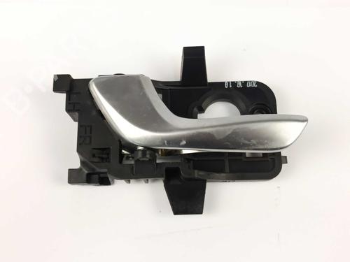 venstre-fortil-invendig-handtag-kia-stonic-yb-2017-32114580 main image