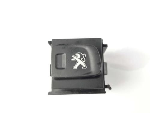 Used Switch Switch PEUGEOT 3008 II SUV (MC_, MR_, MJ_, M4_) 1.5 BlueHDi 130 (131 hp) 17495745 17495745