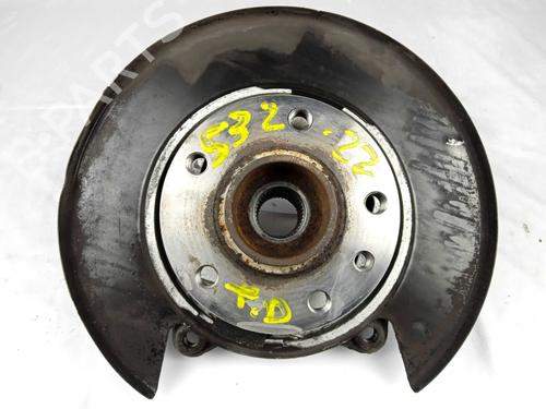 Used Right rear steering knuckle Right rear steering knuckle 10491483 10491483