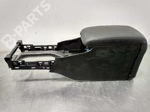 Armrest / Center console INFINITI M (Y51) 30d (238 hp) 10752816