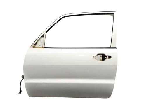 Porta anteriore sinistra MITSUBISHI PAJERO III (V7_W, V6_W) 2.5 TDi (V64W, V74W) (115 hp) 31815046
