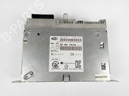 Used Radio Radio 10779705 10779705