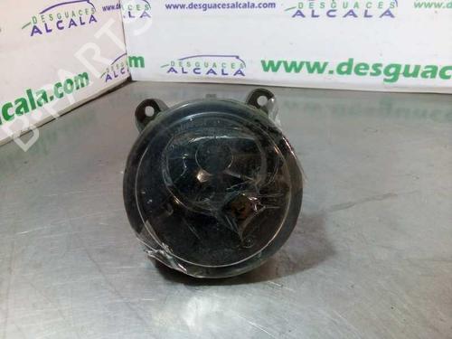 Used Left front fog light Left front fog light LAND ROVER DISCOVERY III (L319) 2.7 TD 4x4 (190 hp) 9994400 9994400