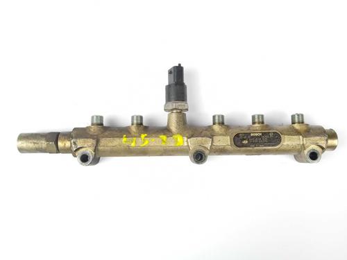 Used Injection rail Injection rail 11828015 11828015