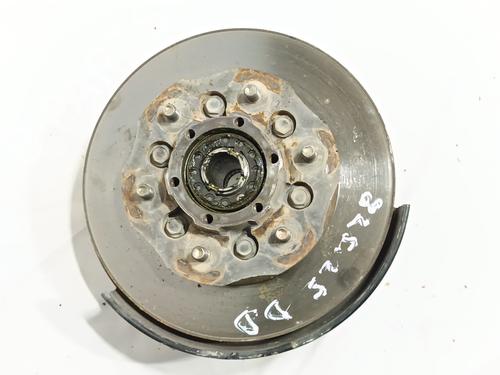 Used Right front steering knuckle NISSAN TERRANO I (WD21) 2.7 TD 4WD (LBYD21) (99 hp) 31587610