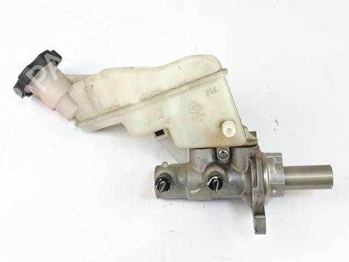 brake-master-cylinder-kia-carens-iv-2013-32329716 main image