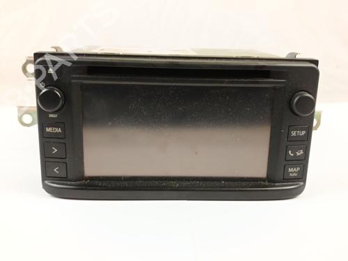 Used Display monitor TOYOTA AURIS (_E15_) 1.4 D-4D (NDE150_, NDE150R) (90 hp) 28515023