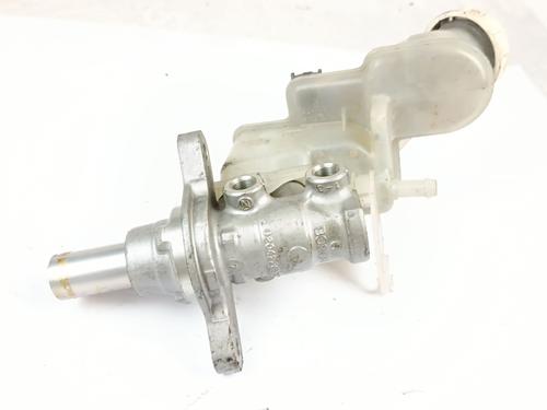 Brake master cylinder MITSUBISHI LANCER VIII (CY_A, CZ_A) EVO X (CZ4A) | BP27888431M77 