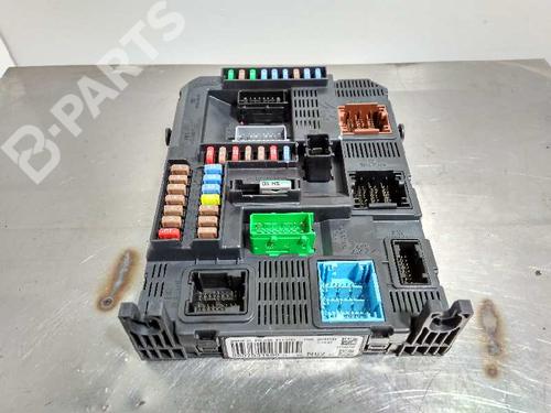 Used Fuse box CITROËN C4 CACTUS [2014-2025]  10752540