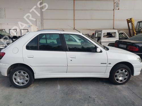 Used Parts PEUGEOT 306 Hatchback (7A, 7C, N3, N5) 1.9 D 4638084