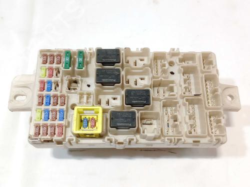 Used Fuse box Fuse box MITSUBISHI MIRAGE / SPACE STAR VI Hatchback (A0_A) 1.2 (A03A) (80 hp) 18413128 18413128