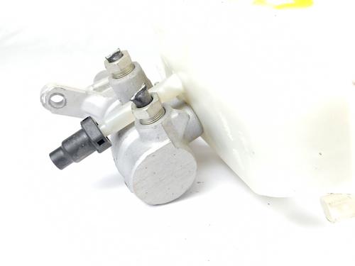 Brake master cylinder LAND ROVER DISCOVERY SPORT (L550) 2.0 D 4x4 | BP11705937M77 