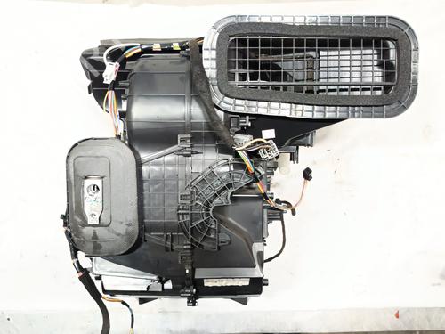 Klimaanlegg NISSAN QASHQAI II (J11, J11_) 1.3 DIG-T | BP30435045M61