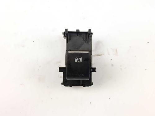 right-front-window-switch-toyota-c-hr-_x1_-2016-31956382 main image