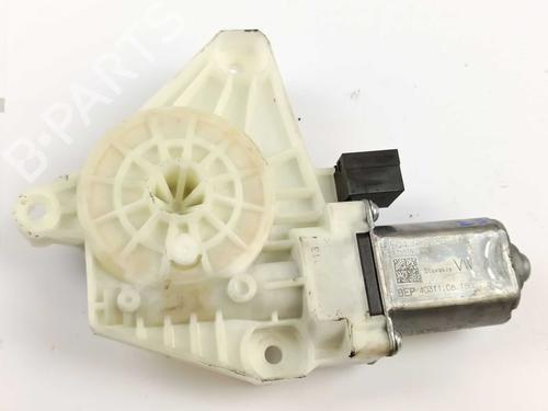 Used Right rear window motor Right rear window motor VW PASSAT B8 Variant (3G5, CB5) 2.0 TDI (190 hp) 26556832 26556832