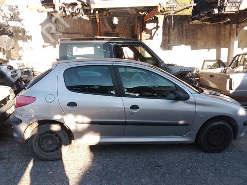 Brukte deler til PEUGEOT 206 Hatchback (2A/C) 1.4 i (75 hp) 4351278