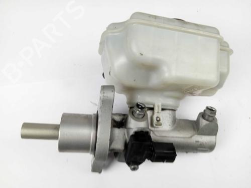 Used Brake master cylinder Brake master cylinder VW CADDY IV Box Body/MPV (SAA, SAH) 1.4 TGI CNG (110 hp) 13311122 13311122