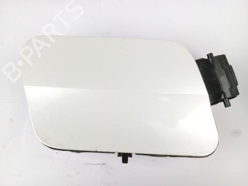 Used Fuel flap PEUGEOT 3008 II SUV (MC_, MR_, MJ_, M4_) 1.5 BlueHDi 130 (131 hp) 24127996