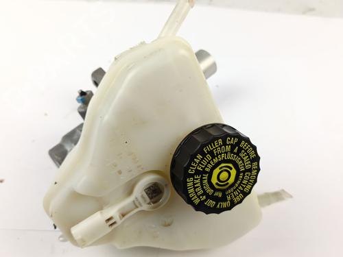 Brake master cylinder MERCEDES-BENZ C-CLASS (W205) C 220 BlueTEC / d (205.002, 205.004) | BP26295344M77 