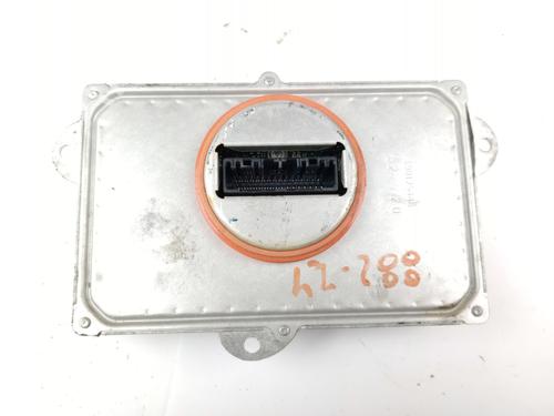 Module xenonverlichting PEUGEOT 3008 II SUV (MC_, MR_, MJ_, M4_) 1.5 BlueHDi 130 (131 hp) 24139858