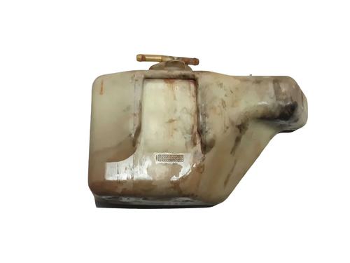 Ekspansjonstank Ekspansjonstank MITSUBISHI PAJERO II (V3_W, V2_W, V4_W, V5_W) [1990-2001] 36997873 36997873