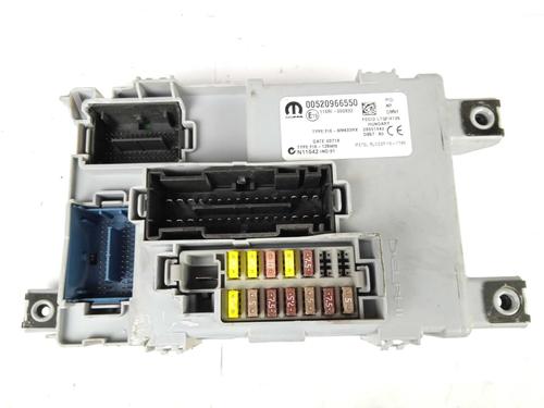 Used Fuse box Fuse box 12909388 12909388
