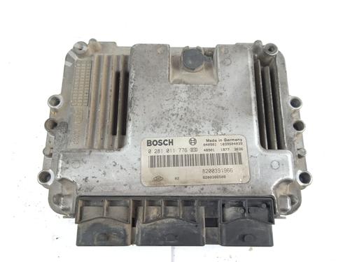 Used Engine control unit (ECU) RENAULT MEGANE II Estate (KM0/1_) 1.9 dCi (KMRG, KM1G, KM0G, KM2C) (120 hp) 17495640