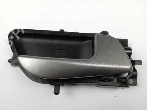 Used Rear right interior door handle Rear right interior door handle 13921640 13921640