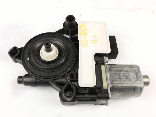 Right rear window motor SEAT ARONA (KJ7, KJP) 1.0 TSI | BP28421094E22 - Image 2
