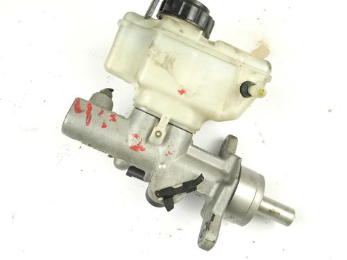 Used Brake master cylinder Brake master cylinder 19695884 19695884